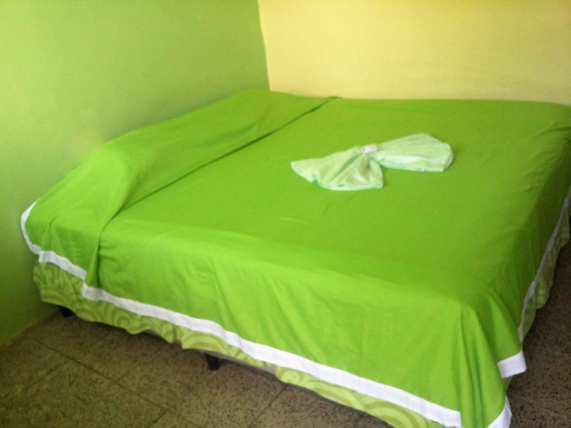 Green World Hotel Флорес Екстериор снимка