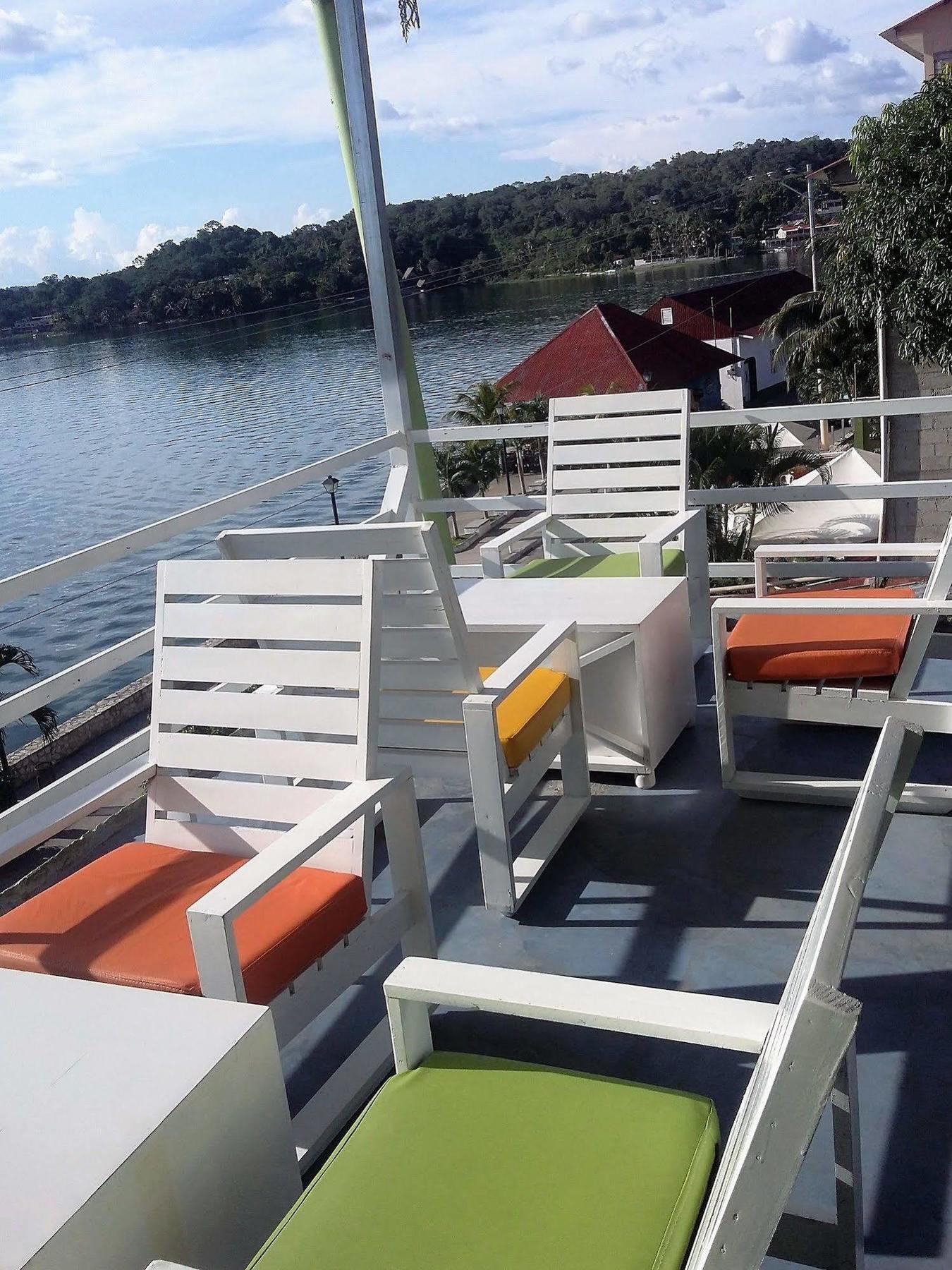 Green World Hotel Флорес Екстериор снимка