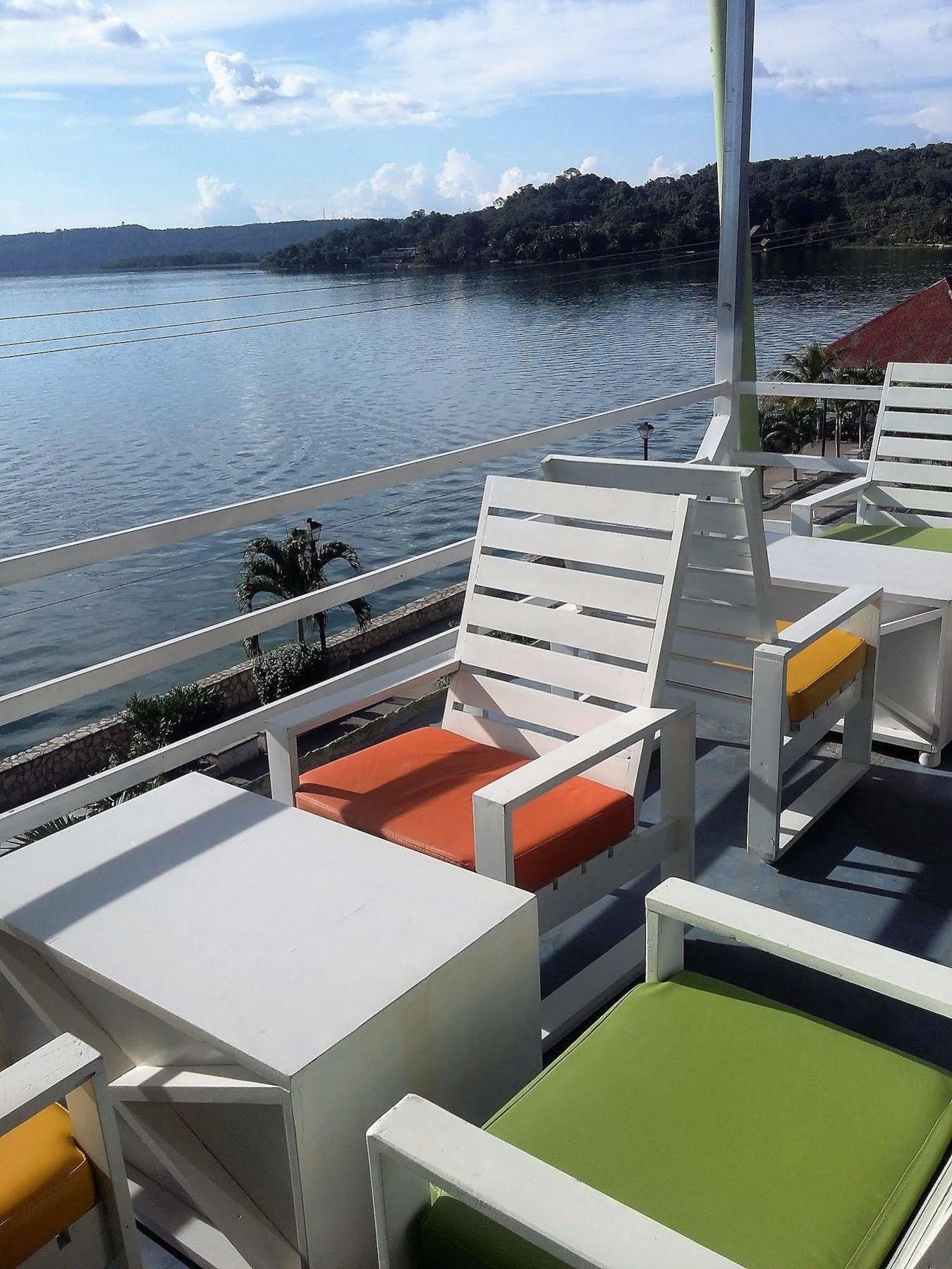 Green World Hotel Флорес Екстериор снимка